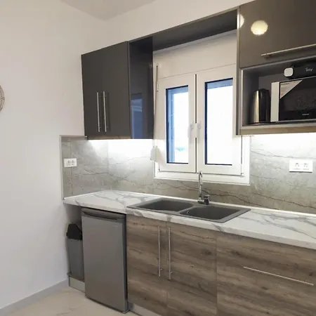 Tina's Διαμέρισμα Παστίδα